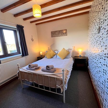 4 Bedroom Detached Farmhouse Mountain Views Beaumaris Exterior foto