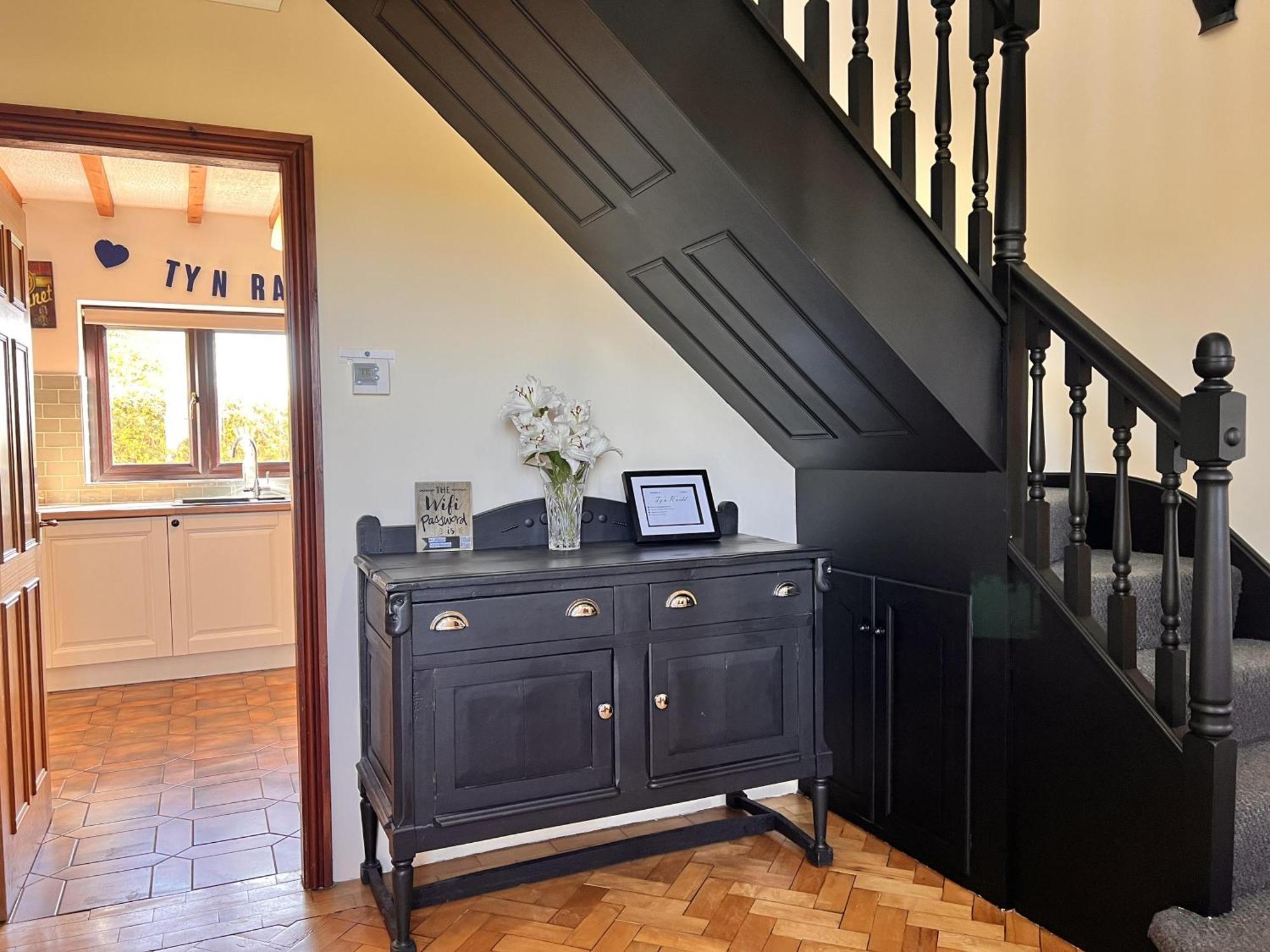 4 Bedroom Detached Farmhouse Mountain Views Beaumaris Exterior foto